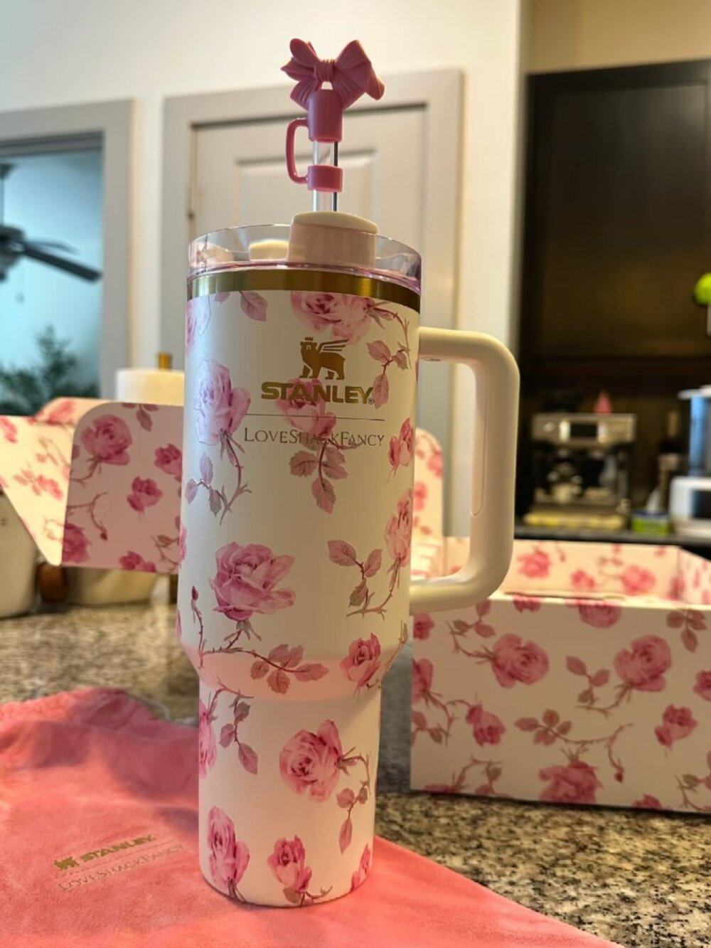 Stanley x LoveShackFancy 40 oz Rosa Limited Edition Quencher H2.0 with Gift Box